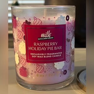 Bath & Body Works Raspberry Holiday Pie Bar Candle Limited Edition BBW NEW